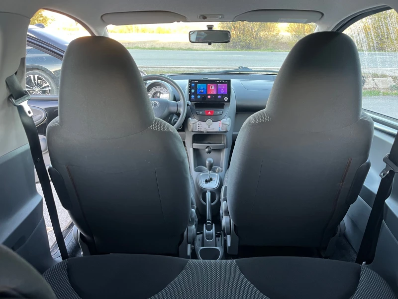 Toyota Aygo 1.0 GPL NAVI, снимка 16 - Автомобили и джипове - 52404442