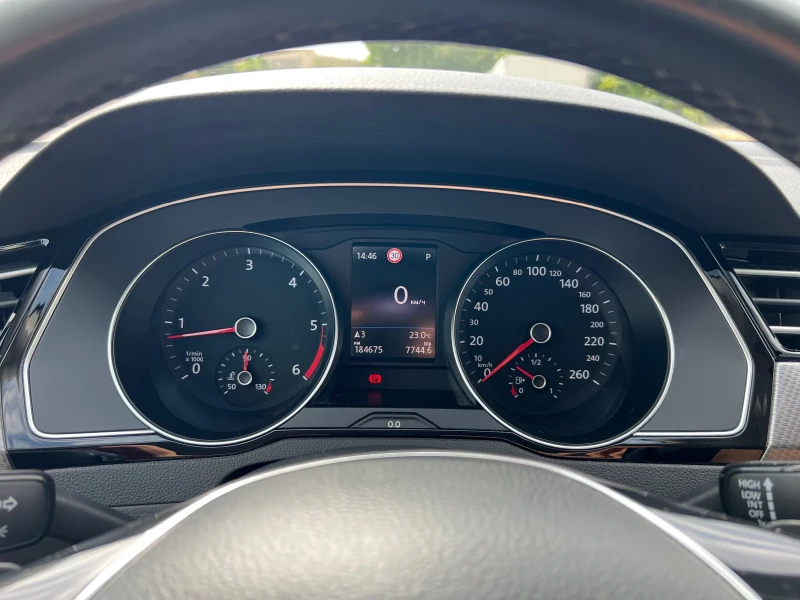 VW Passat, снимка 6 - Автомобили и джипове - 53128774