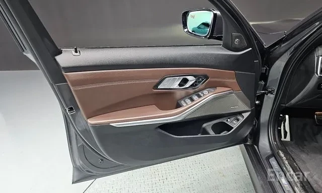 BMW 330 Е М ПАКЕТ HEAD UP 360 2 КЛЮЧА ПАНОРАМА, снимка 14 - Автомобили и джипове - 55656468