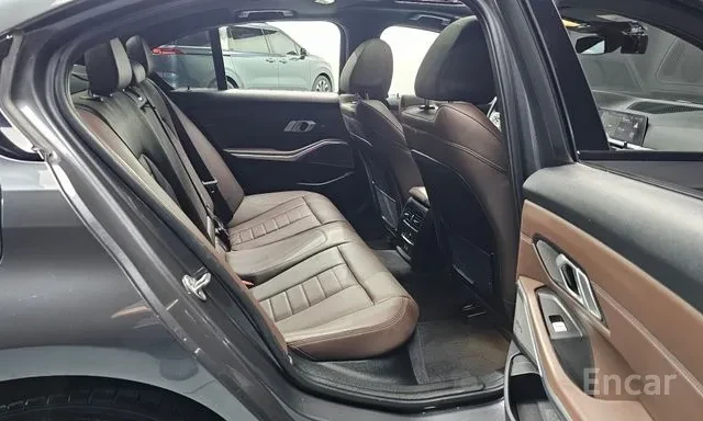 BMW 330 Е М ПАКЕТ HEAD UP 360 2 КЛЮЧА ПАНОРАМА, снимка 13 - Автомобили и джипове - 55656468