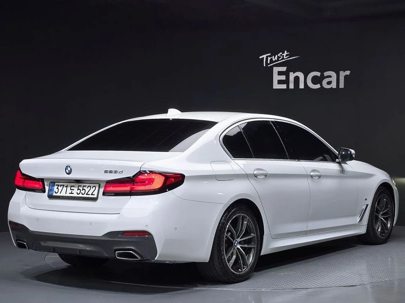 BMW 523 523d M Sport| 190к.с., снимка 2 - Автомобили и джипове - 55804011