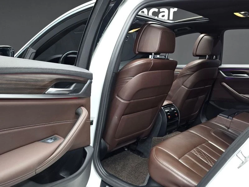 BMW 523 523d M Sport| 190к.с., снимка 11 - Автомобили и джипове - 55804011