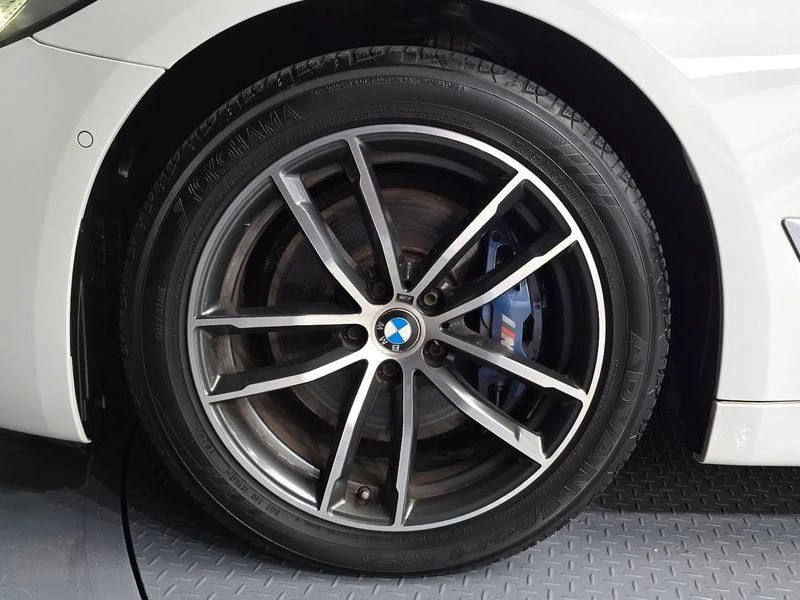 BMW 523 523d M Sport| 190к.с., снимка 5 - Автомобили и джипове - 55804011