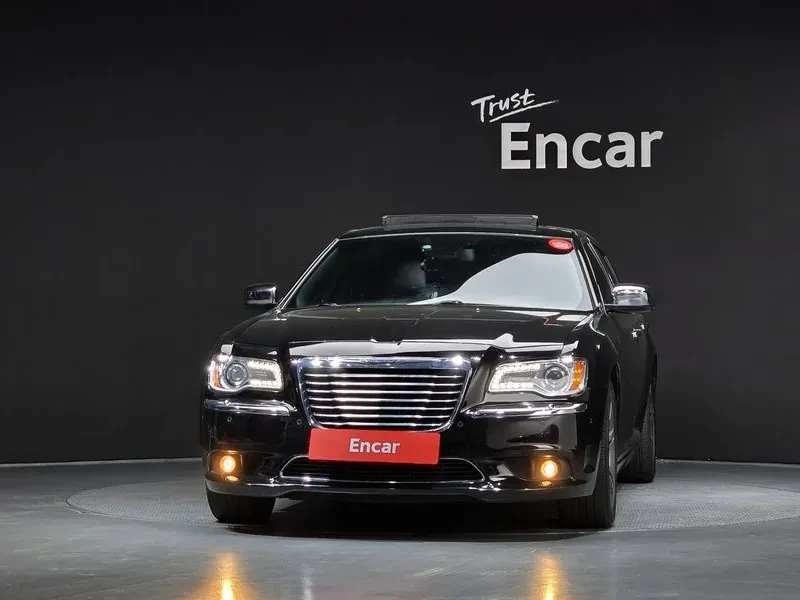Chrysler 300c 3.6 - САМО 30% АВАНС, снимка 3 - Автомобили и джипове - 55991305