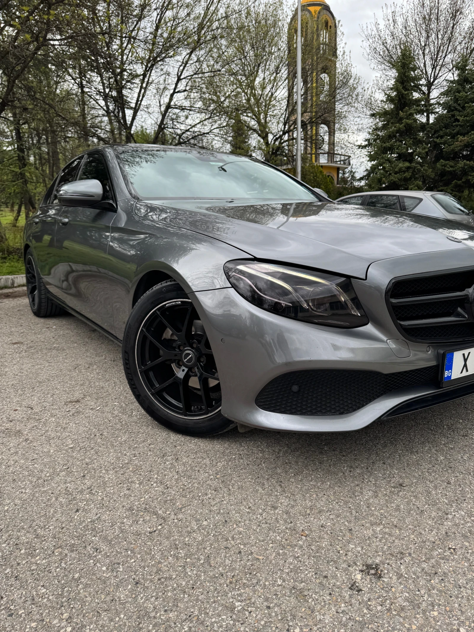 Mercedes-Benz E 220, снимка 1