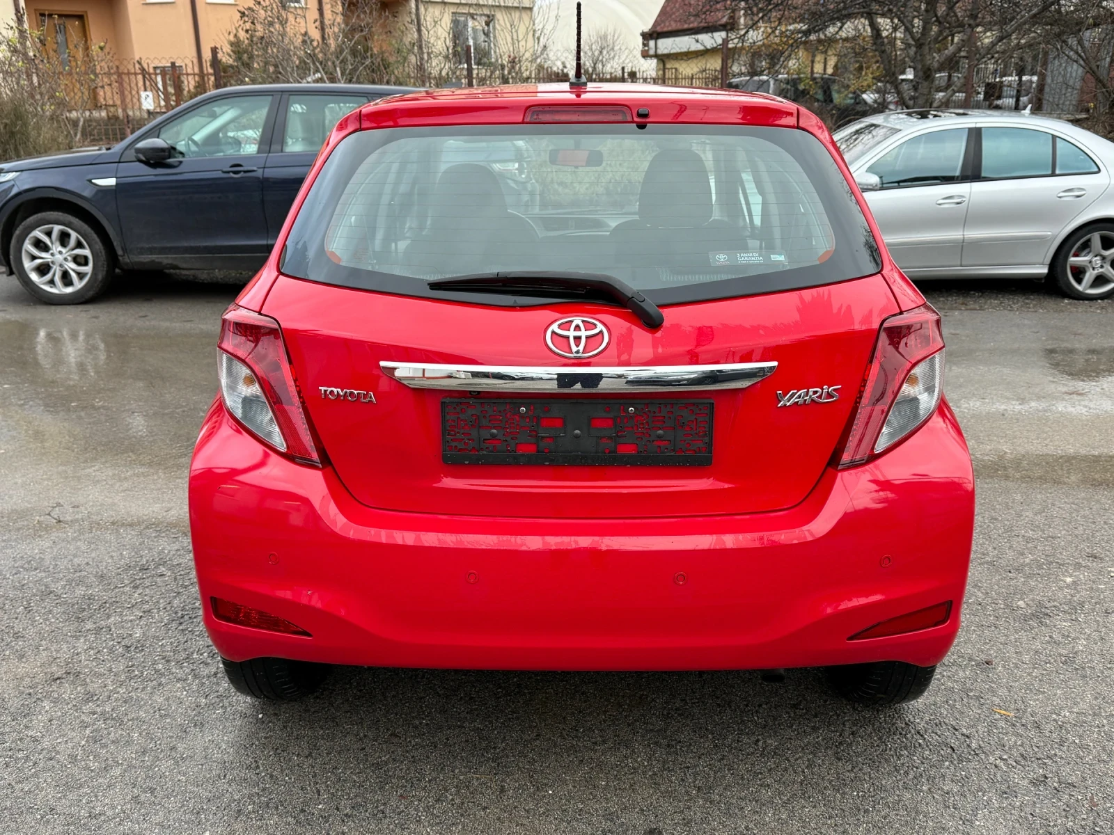 Toyota Yaris 1.4 D-4D (90 кс)07.2013г. Euro 5B Навигация/Камера - изображение 8