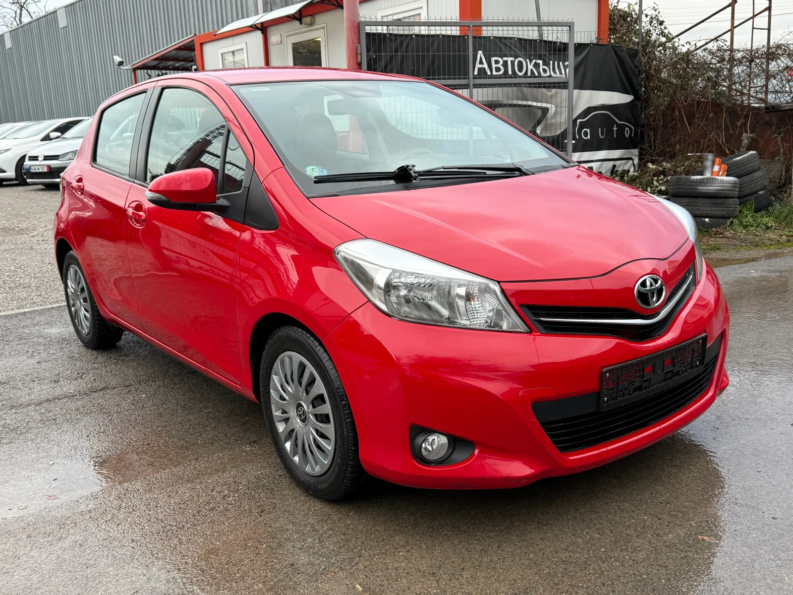 Toyota Yaris 1.4 D-4D (90 кс)07.2013г. Euro 5B Навигация/Камера - изображение 3