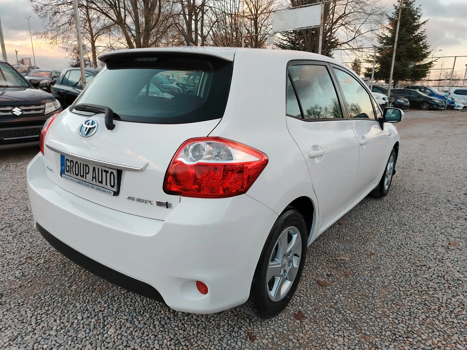 Toyota Auris 1.8 HYBRID - 99к.с/АВТОМАТИК /КЛИМАТРОНИК!!!  - изображение 7