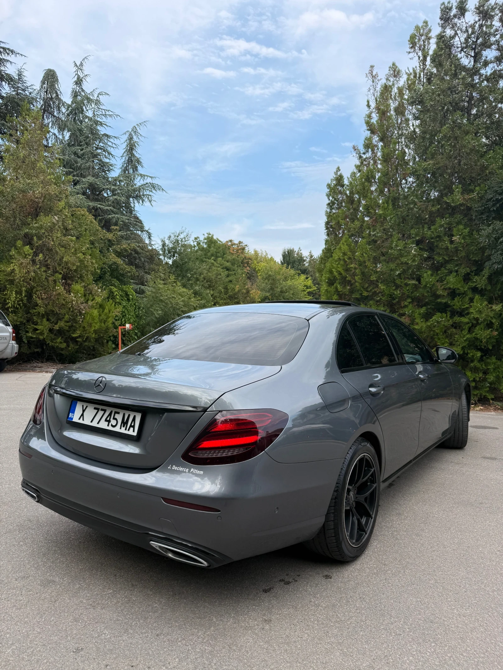 Mercedes-Benz E 220 9G-Tronic/MULTIBEAM/DIGITAL/Шибедах, снимка 7 - Автомобили и джипове - 56048140