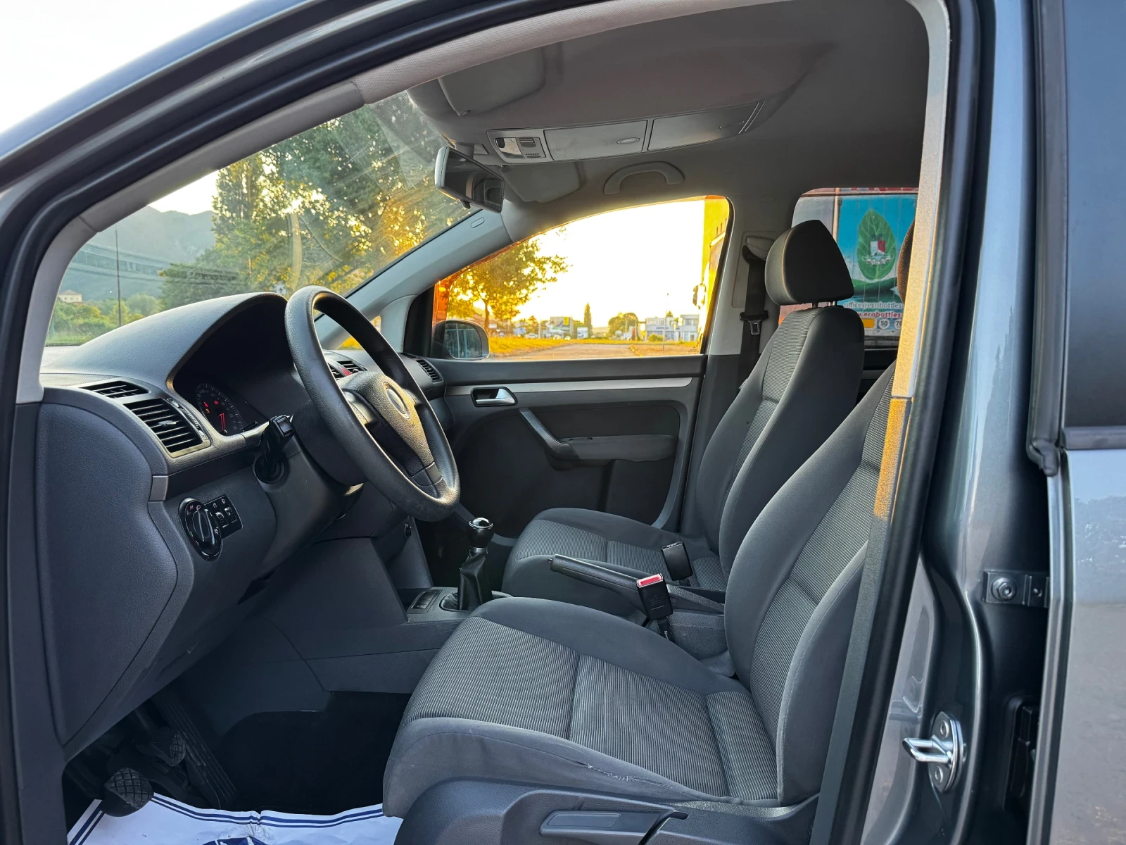 VW Touran 1.9TDI/FACELIFT/ИТАЛИЯ - изображение 8