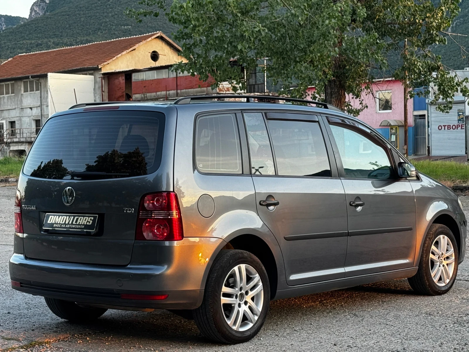 VW Touran 1.9TDI/FACELIFT/ИТАЛИЯ - изображение 5