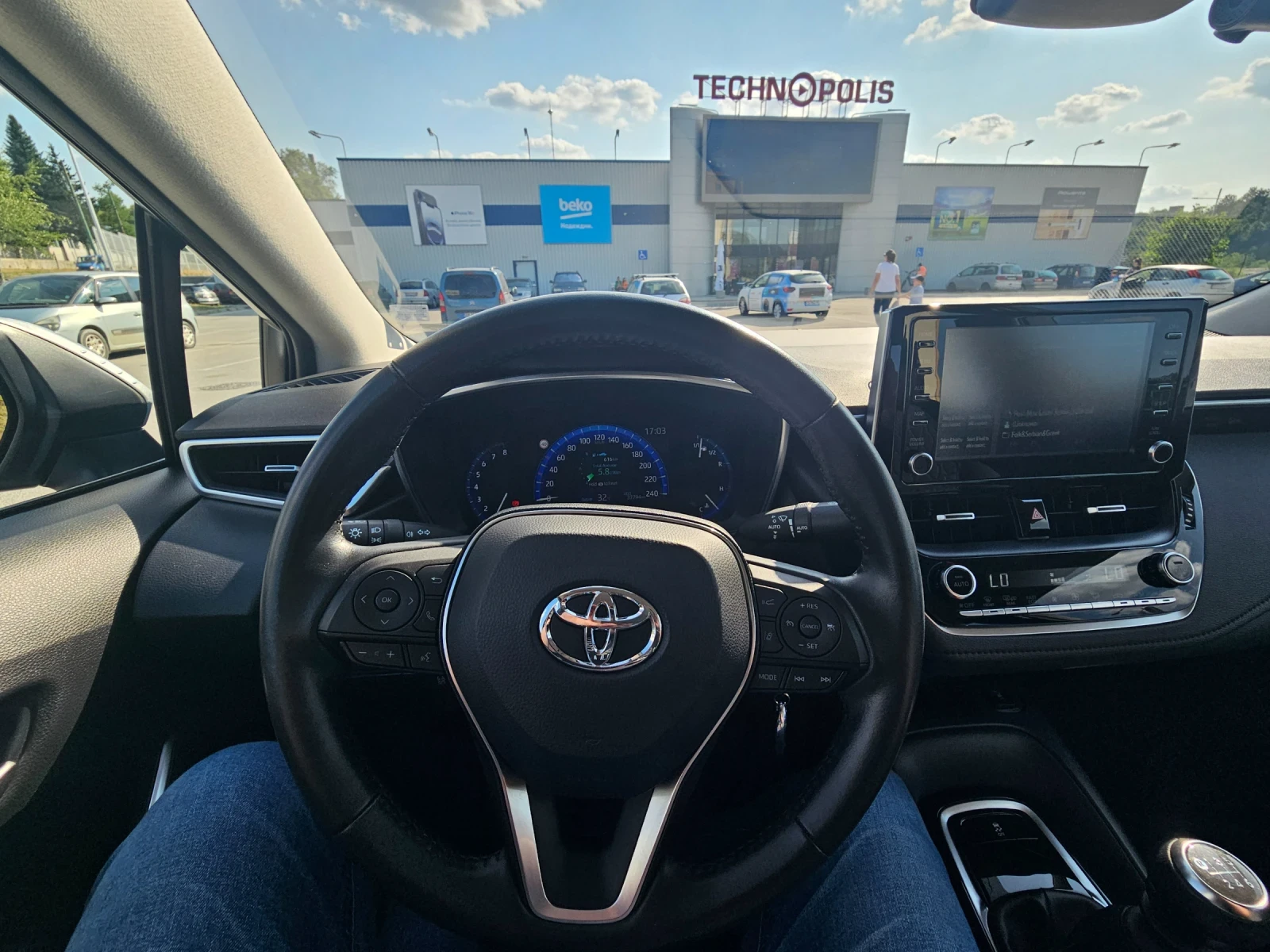 Toyota Corolla 1, 5 Executive  - изображение 6