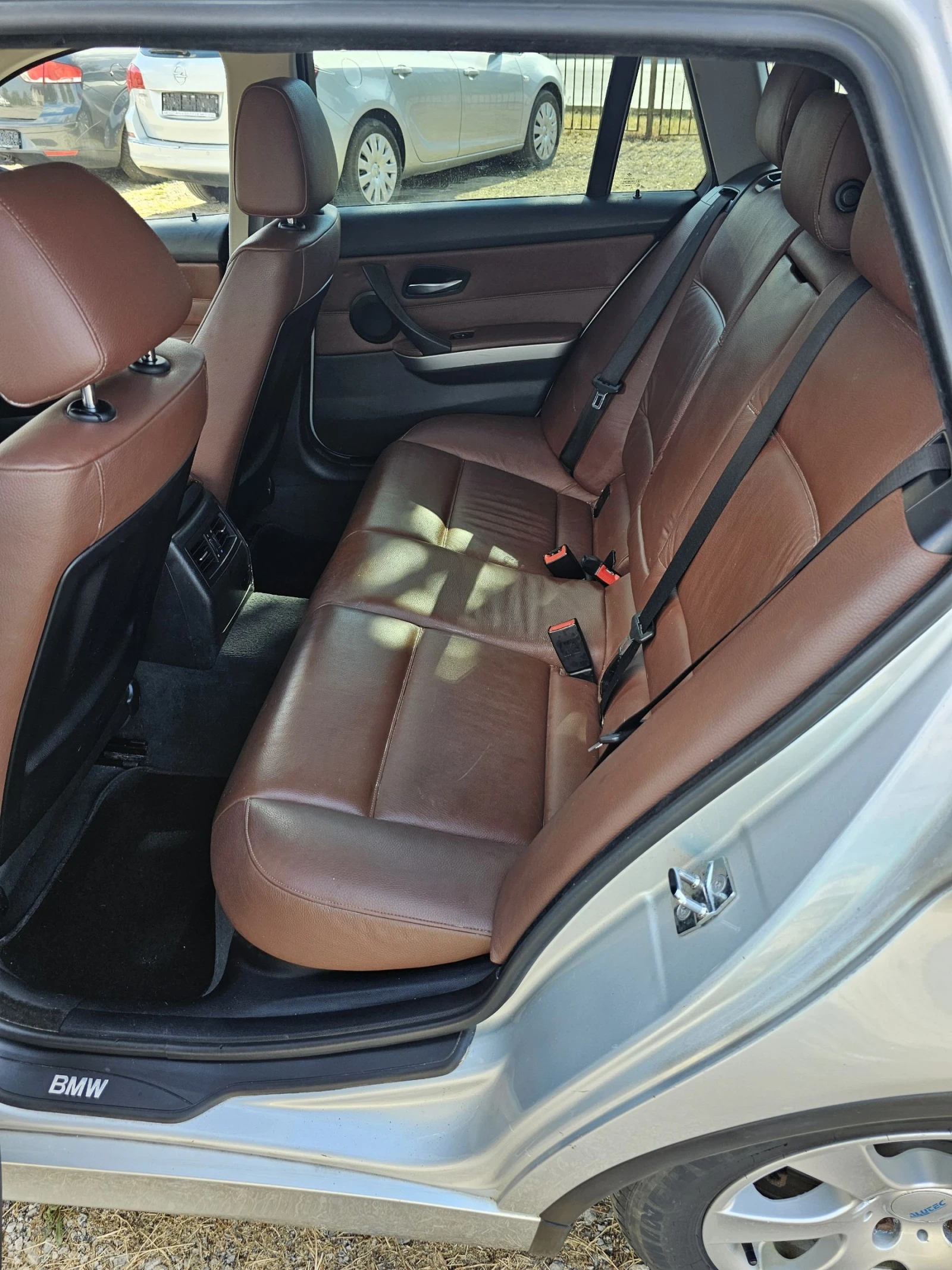 BMW 320 2.0 I   | Mobile.bg   15