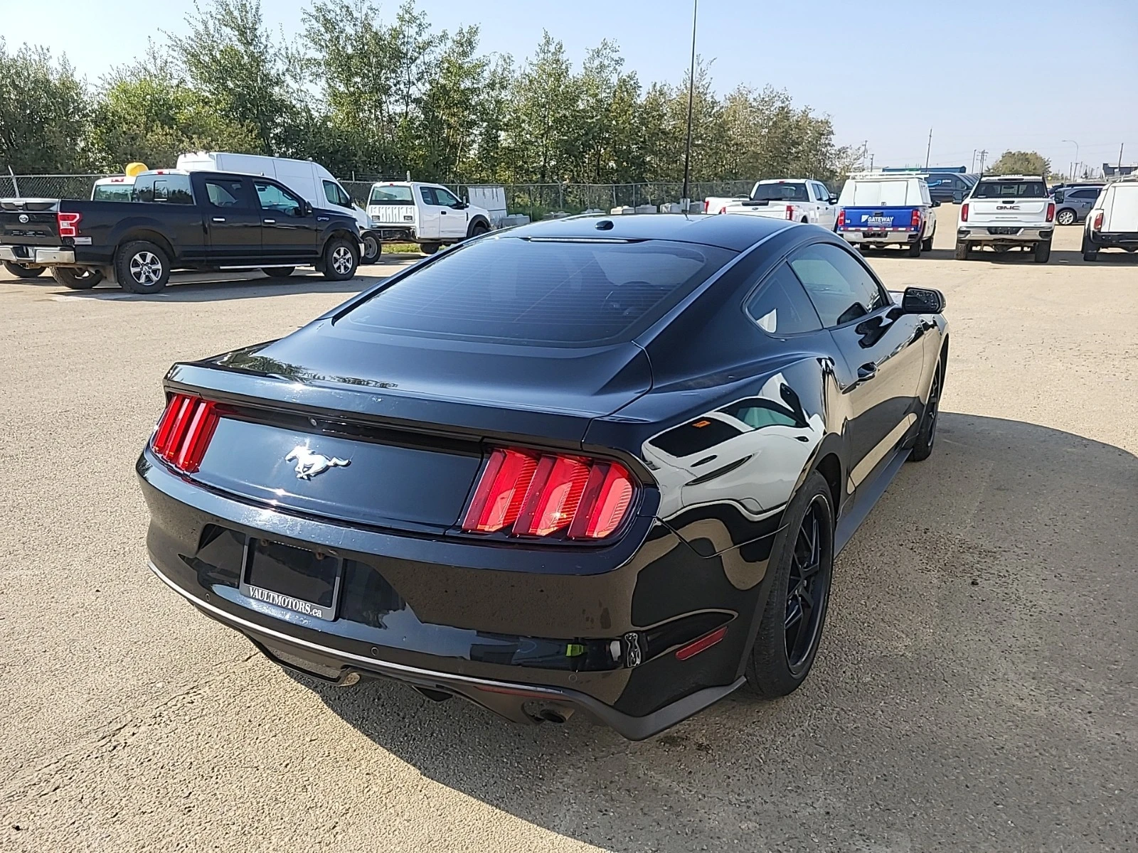 Ford Mustang ECO BOOST * * CARFAX * * АВТО КРЕДИТ * *  - изображение 3