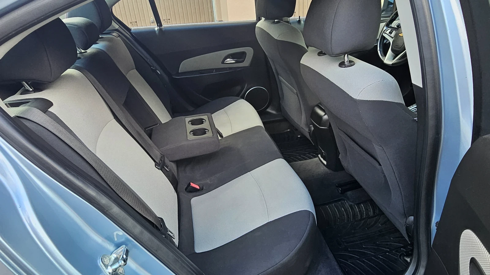 Chevrolet Cruze 2.0D, автоматична  | Mobile.bg — изображение 11