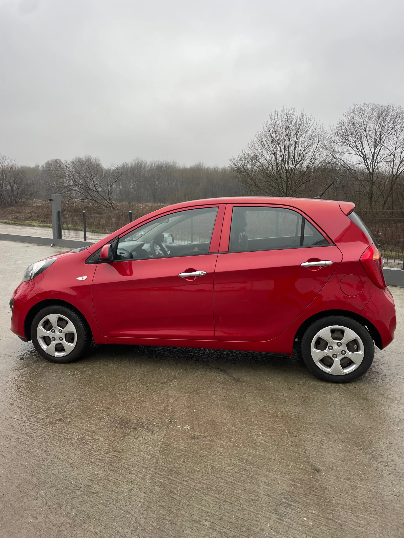 Kia Picanto 1.0i-70к.с. - изображение 7