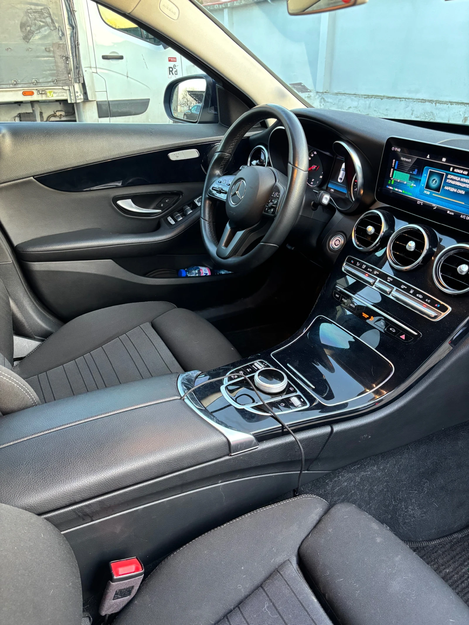 Mercedes-Benz C 300  - изображение 7