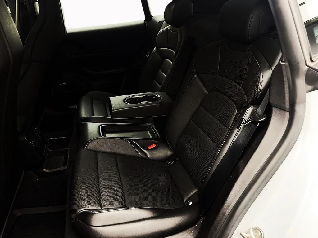 Porsche Taycan * АвтоКредит * (ЦЕНА ДО БГ), снимка 17 - Автомобили и джипове - 53986542