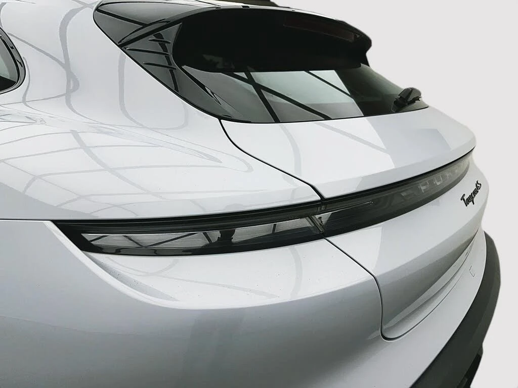 Porsche Taycan * АвтоКредит * (ЦЕНА ДО БГ), снимка 10 - Автомобили и джипове - 53986542