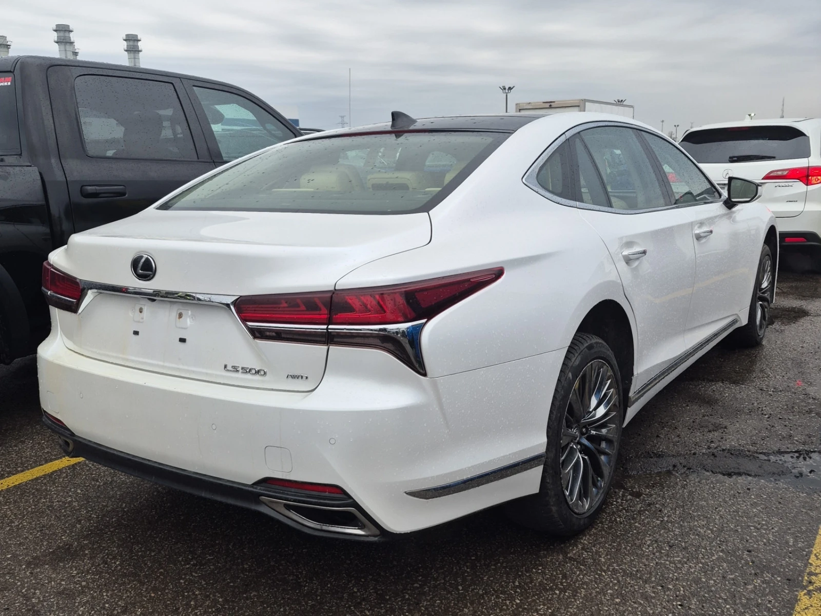 Lexus LS 500 L * * CARFAX * * ���� ������ * *  | Mobile.bg � ����������� 3