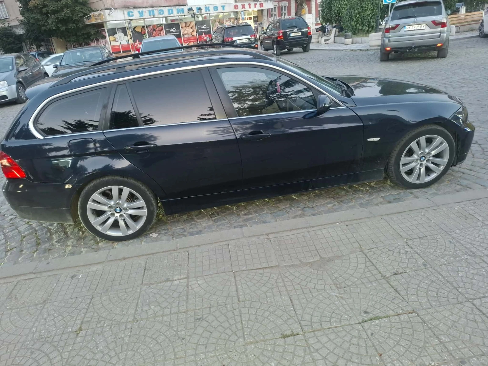 BMW 330, снимка 5 - Автомобили и джипове - 55436391