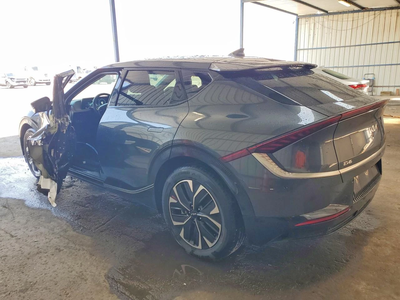 Kia EV6 0.0l Wind, снимка 3 - Автомобили и джипове - 55452599