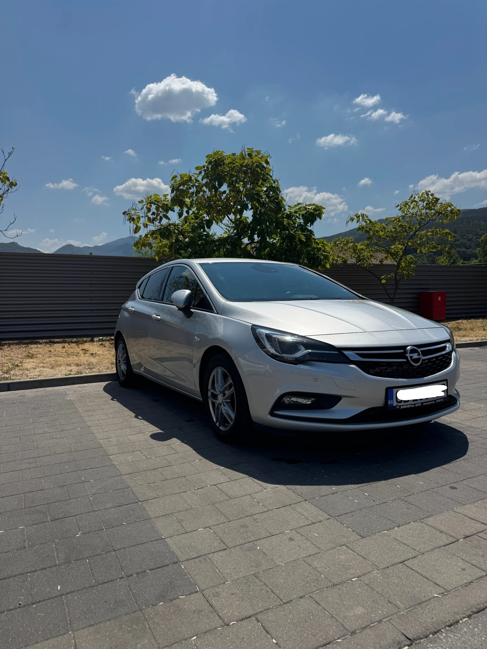 Opel Astra 1.6 CDTI INNOVATION AUTOMATIC , снимка 2 - Автомобили и джипове - 55562225