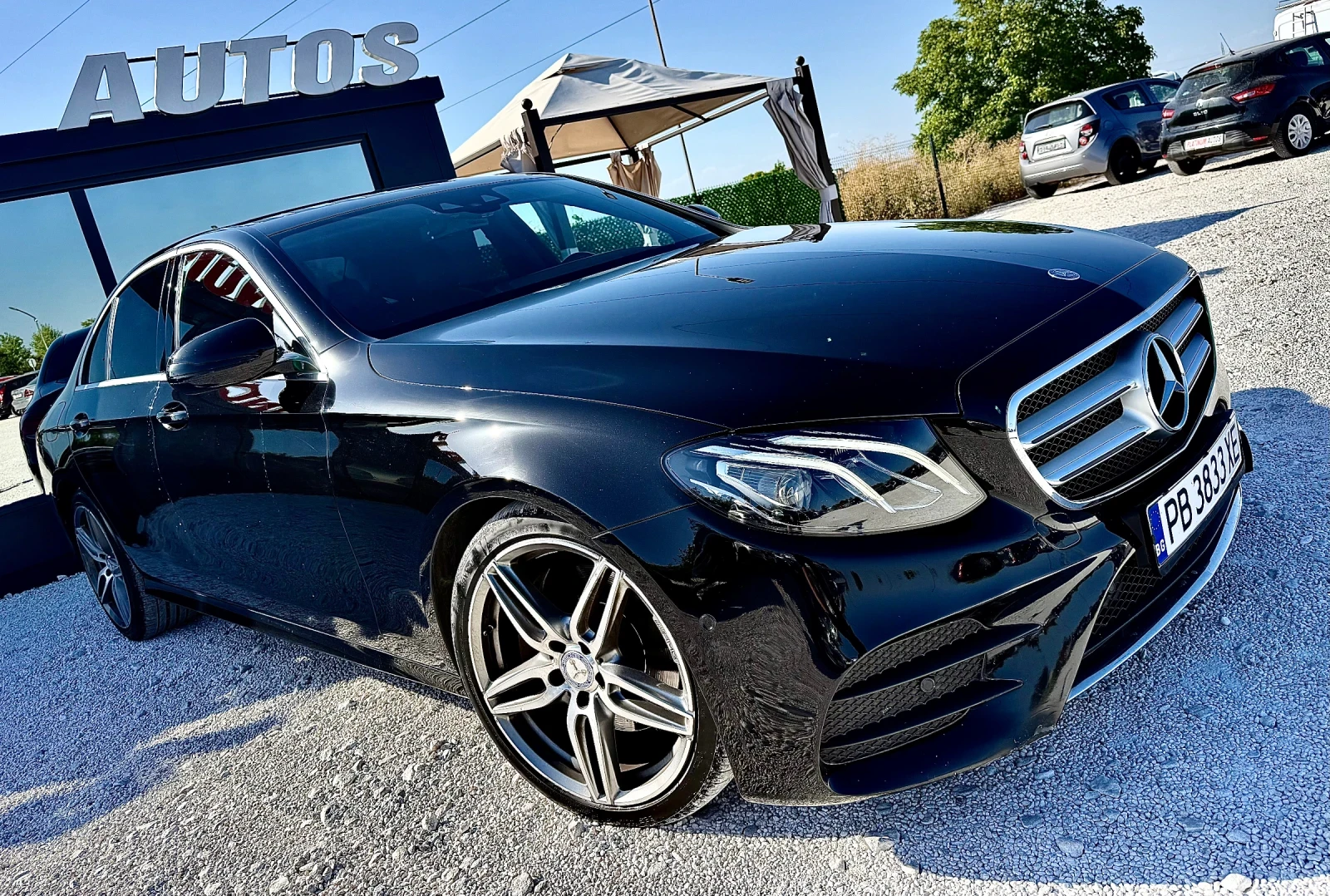 Mercedes-Benz E 220 AMG* Head-up-Display* , снимка 5 - Автомобили и джипове - 55892695
