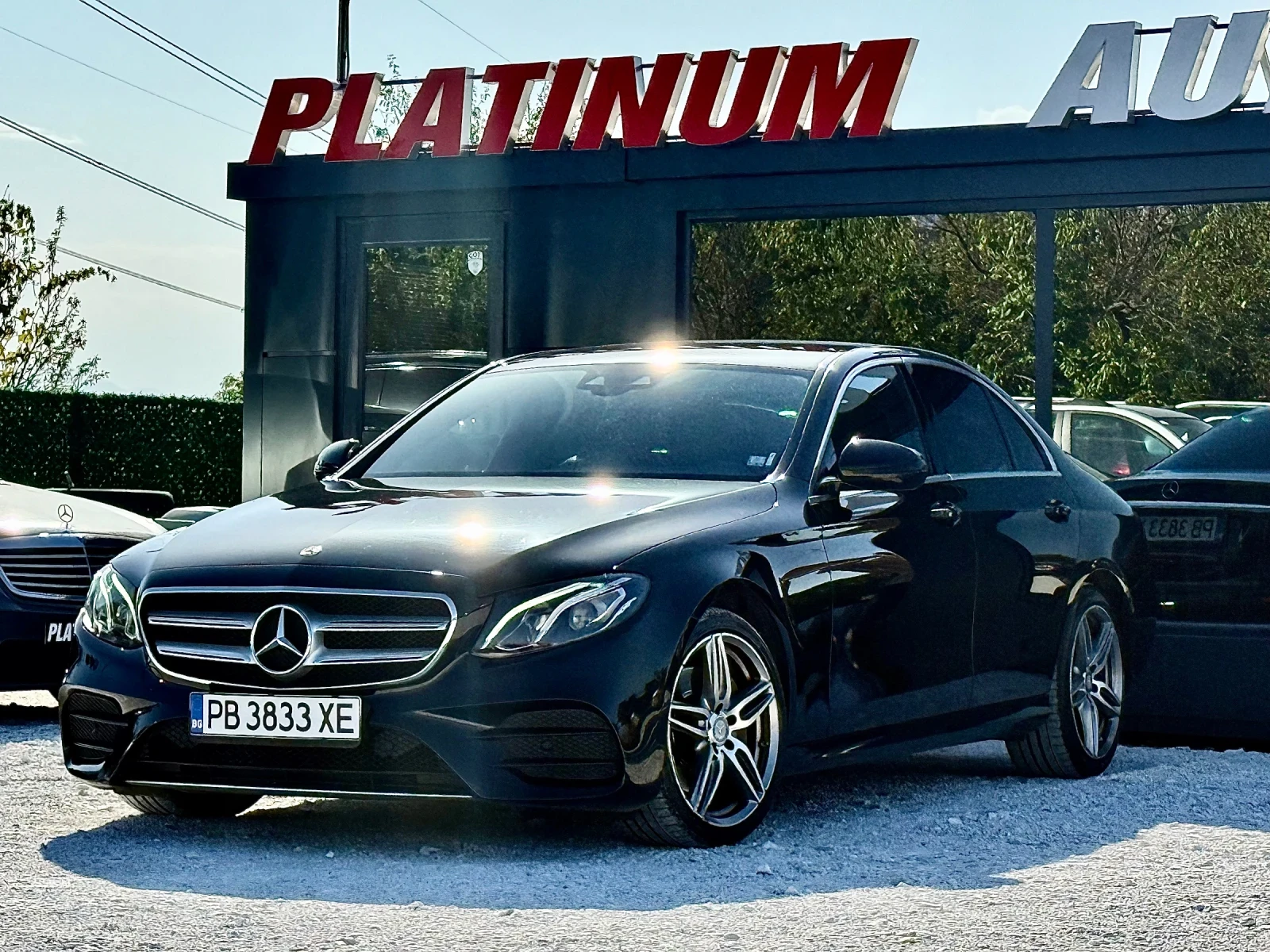 Mercedes-Benz E 220 AMG* Head-up-Display* , снимка 3 - Автомобили и джипове - 55892695