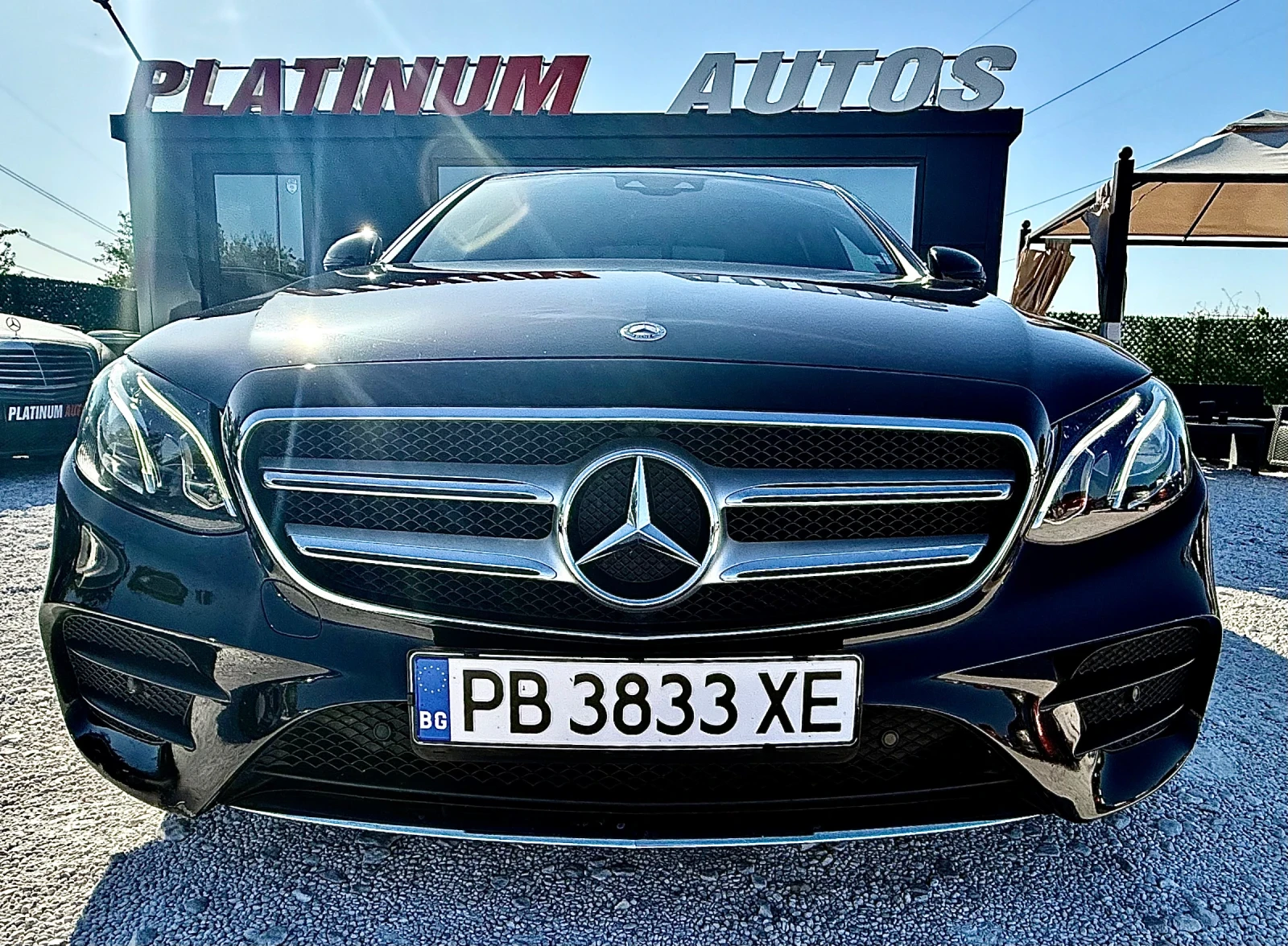 Mercedes-Benz E 220 AMG* Head-up-Display* , снимка 2 - Автомобили и джипове - 55892695