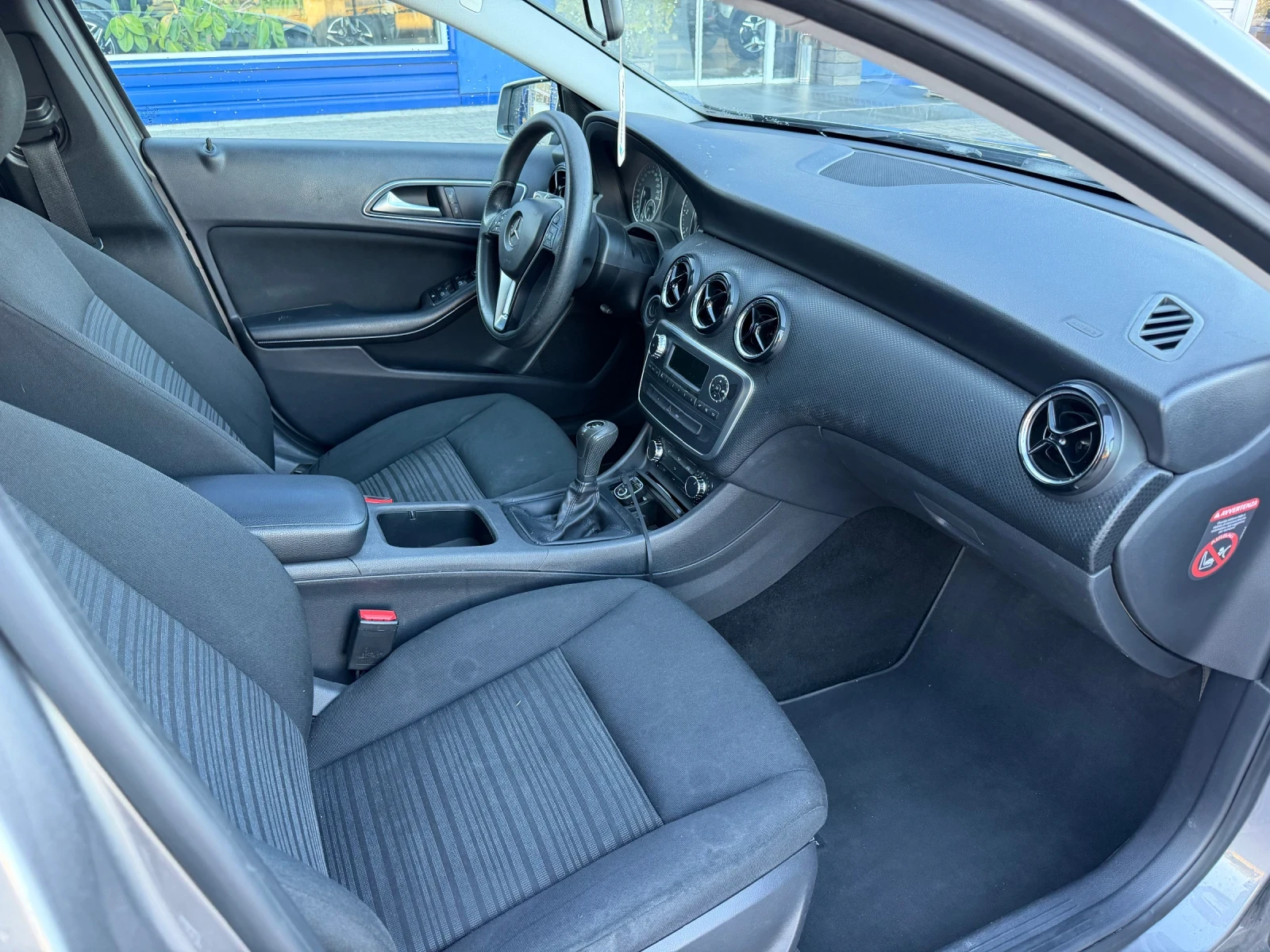 Mercedes-Benz A 180, снимка 11 - Автомобили и джипове - 56348539