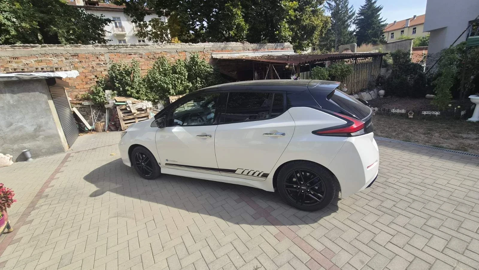 Nissan Leaf , снимка 8 - Автомобили и джипове - 56521968