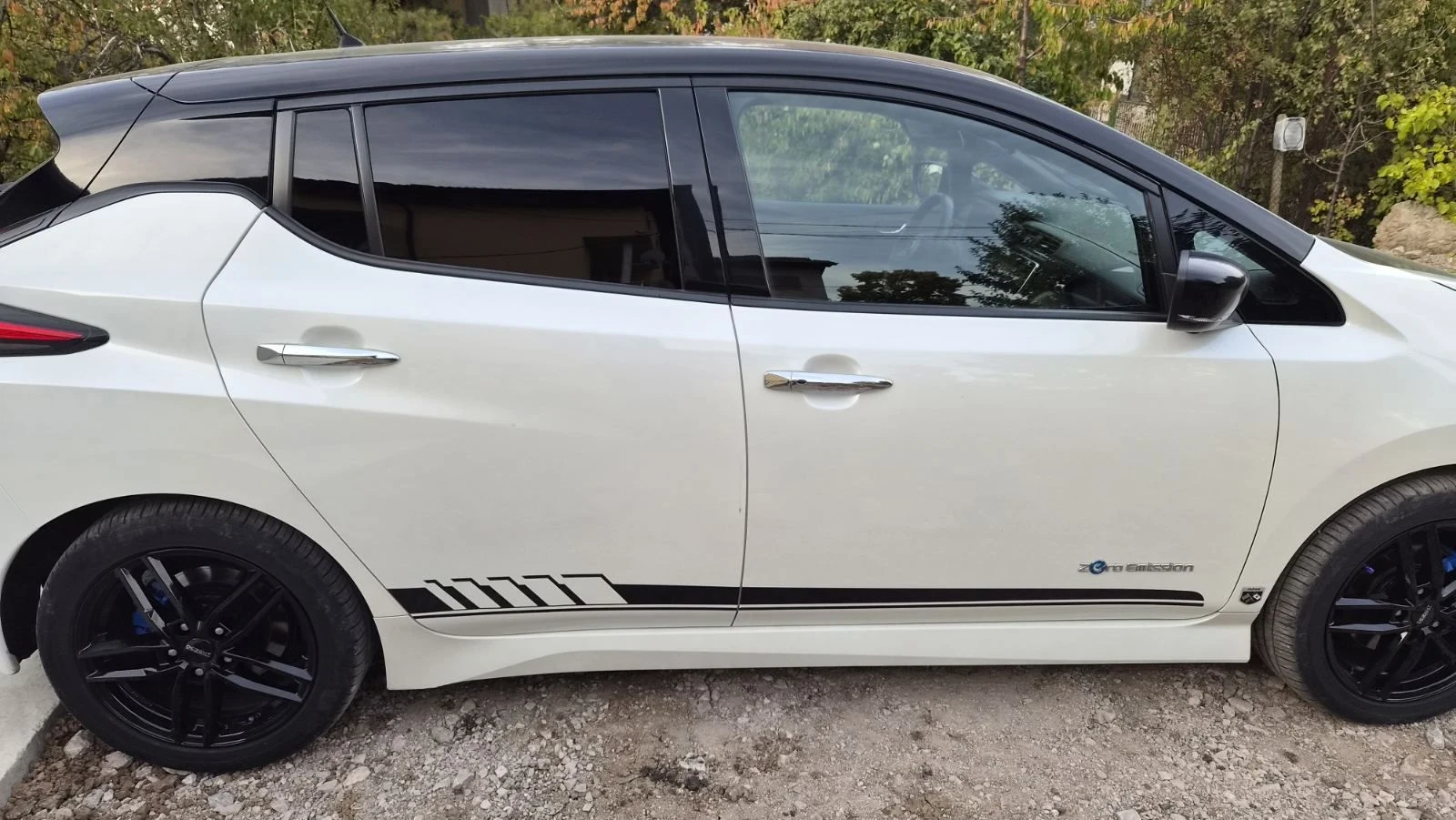 Nissan Leaf , снимка 10 - Автомобили и джипове - 56521968