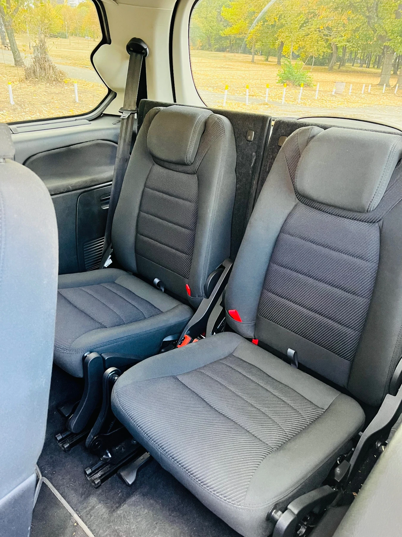 Ford Galaxy 2.0 163 Автоматик, снимка 9 - Автомобили и джипове - 56535243