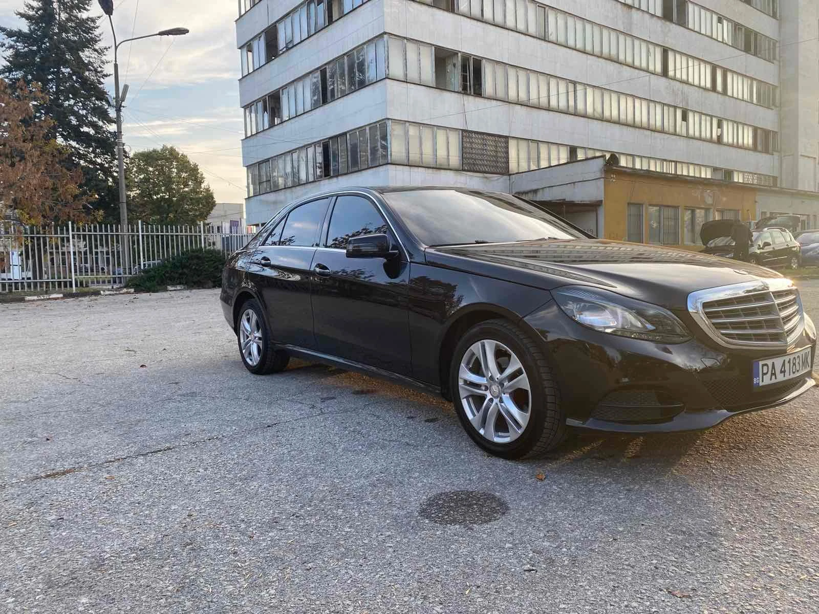 Mercedes-Benz E 200, снимка 4 - Автомобили и джипове - 56607235