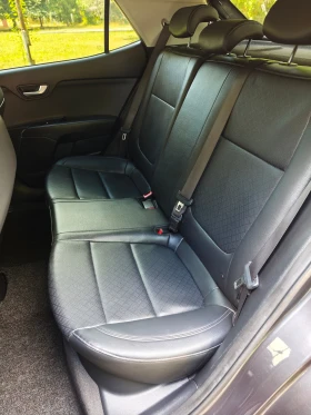 Kia Stonic 1.4 , снимка 17
