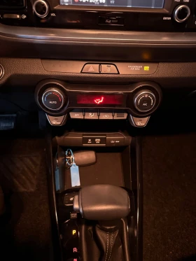 Kia Stonic 1.4 - ОЧАКВАН ВНОС, снимка 5