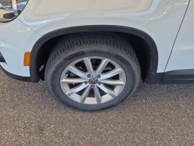 VW Tiguan * 4motion 4dr Wolfsburg Edition * CARFAX * , снимка 3