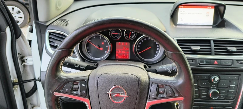 Opel Mokka 1.7 4x4, снимка 7 - Автомобили и джипове - 52672083