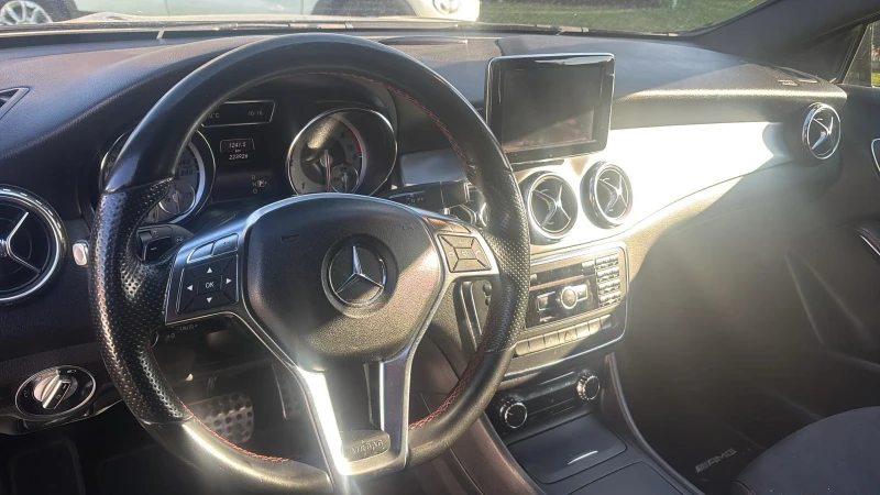 Mercedes-Benz GLA, снимка 11 - Автомобили и джипове - 53032687