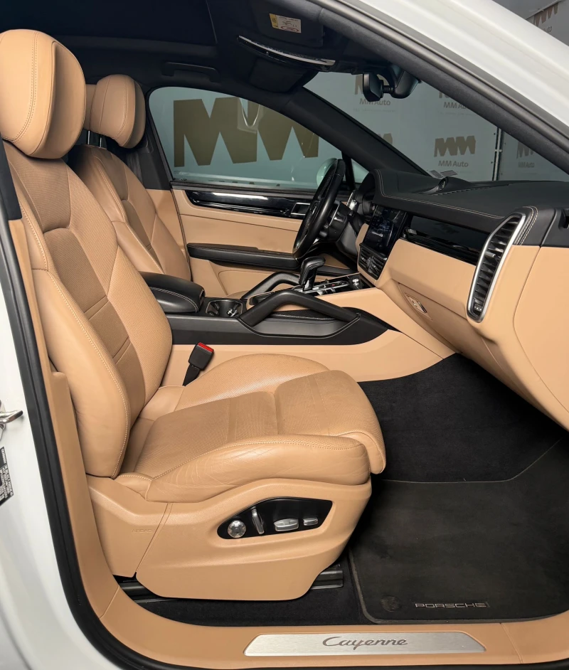Porsche Cayenne Coupe* E-Hybrid* Chrono* Bose* Pano* Вентилация, снимка 9 - Автомобили и джипове - 53178571