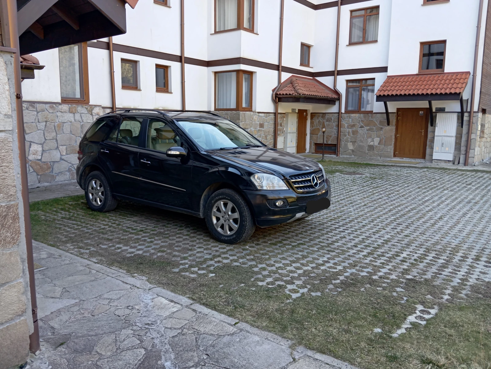 Mercedes-Benz ML 320, снимка 7 - Автомобили и джипове - 53779655
