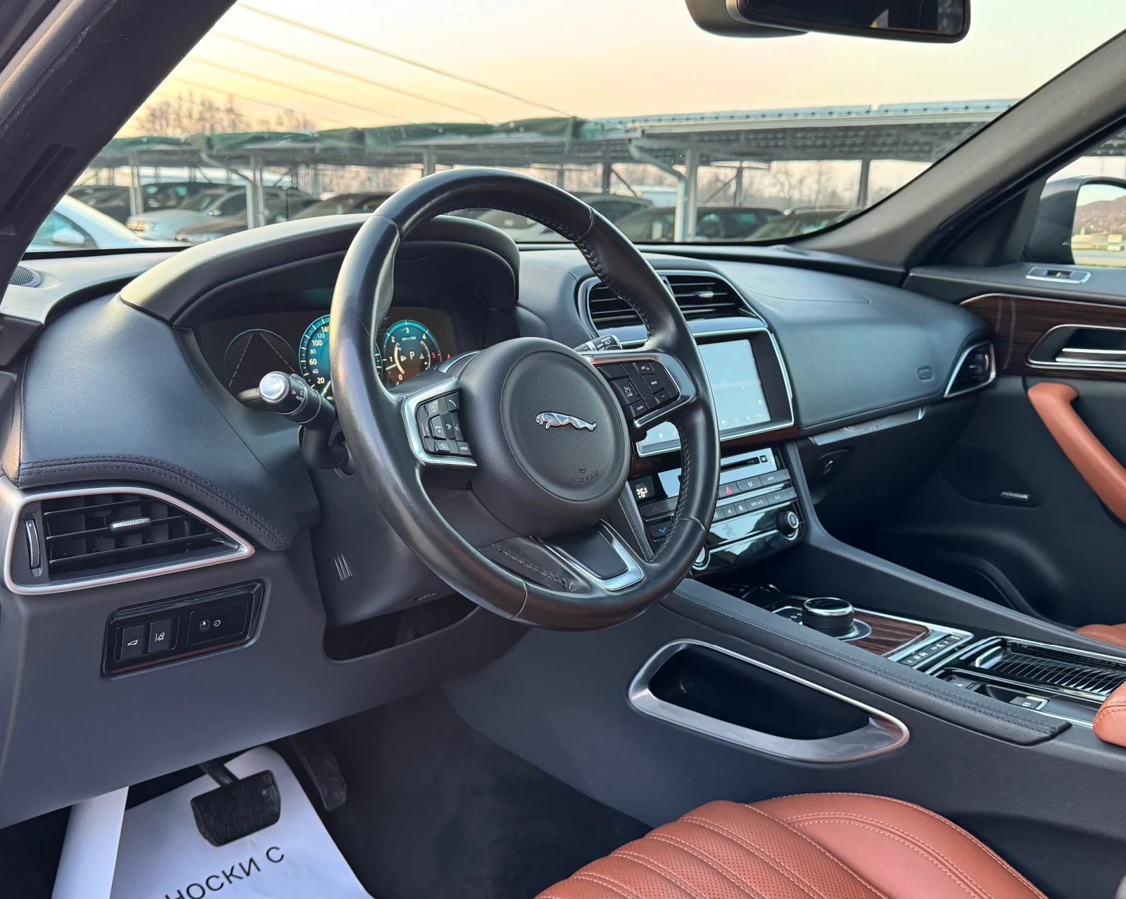 Jaguar F-PACE 3.0D AWD !!!107000km!!!  PANORAMA VIRTUAL, снимка 8 - Автомобили и джипове - 53866780