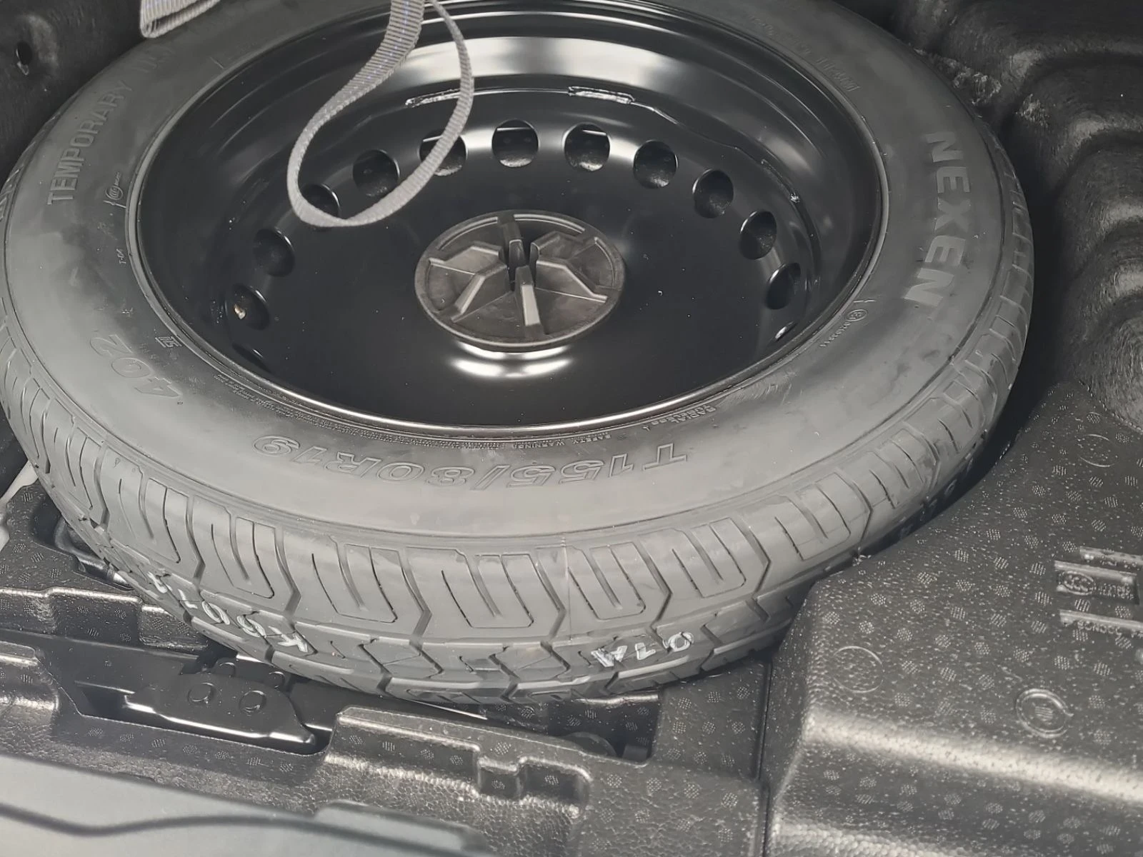 Mercedes-Benz GLE 350 AMG-pkg* Distronic* Burmester* Keyless* CarPlay* О, снимка 14 - Автомобили и джипове - 53960972