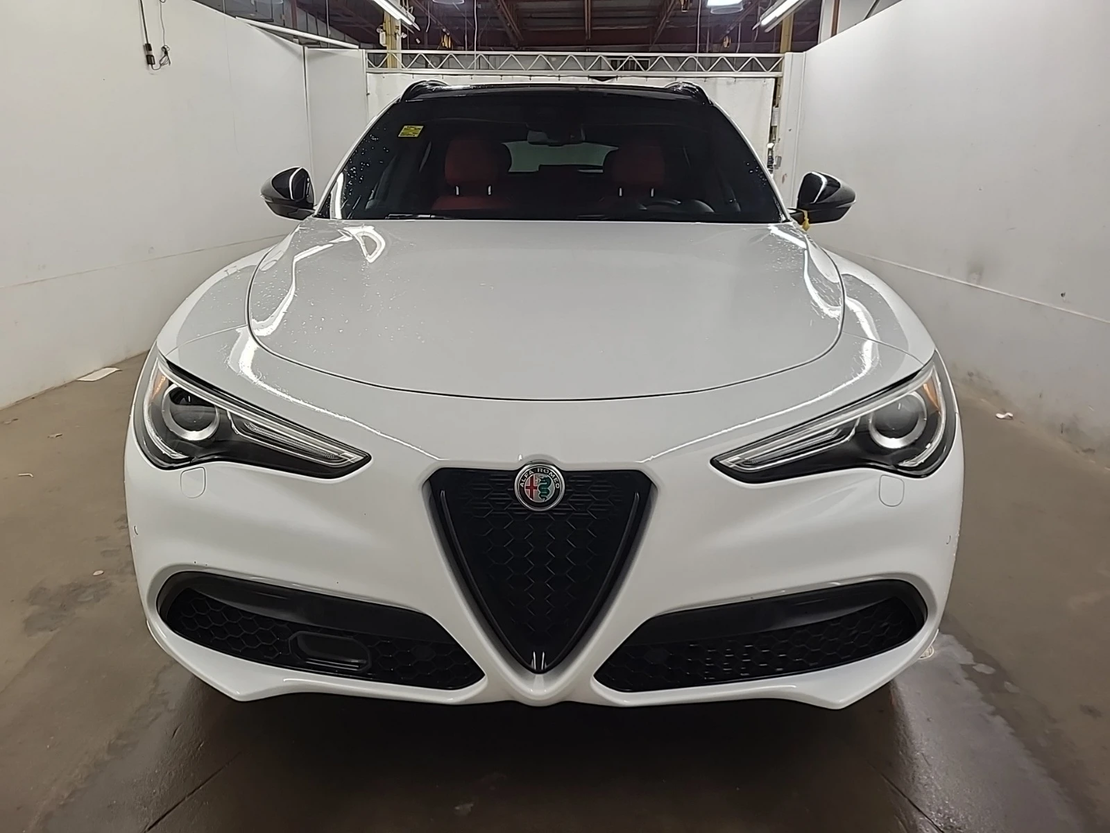 Alfa Romeo Stelvio VELOCE * * CARFAX * * АВТО КРЕДИТ * * , снимка 2 - Автомобили и джипове - 54180565