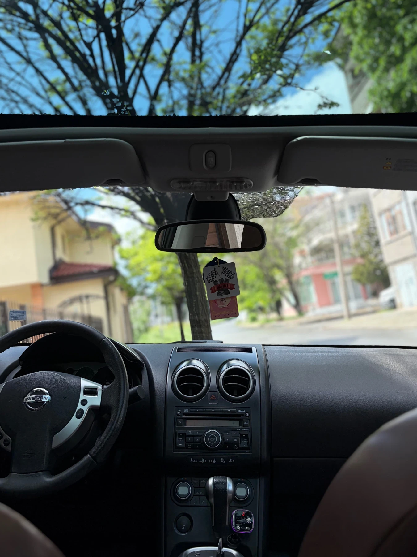 Nissan Qashqai 4x4/ KEYLESS/ Panorama, снимка 10 - Автомобили и джипове - 54510422