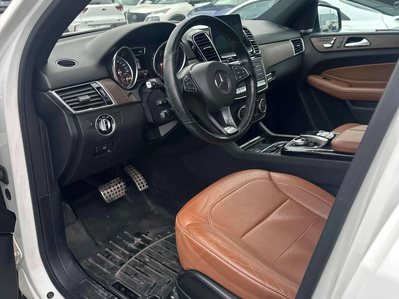 Mercedes-Benz GLE 400 * РЕАЛНИ КМ * БЕЗ ИНЦИДЕНТИ * 360, снимка 5 - Автомобили и джипове - 54557223