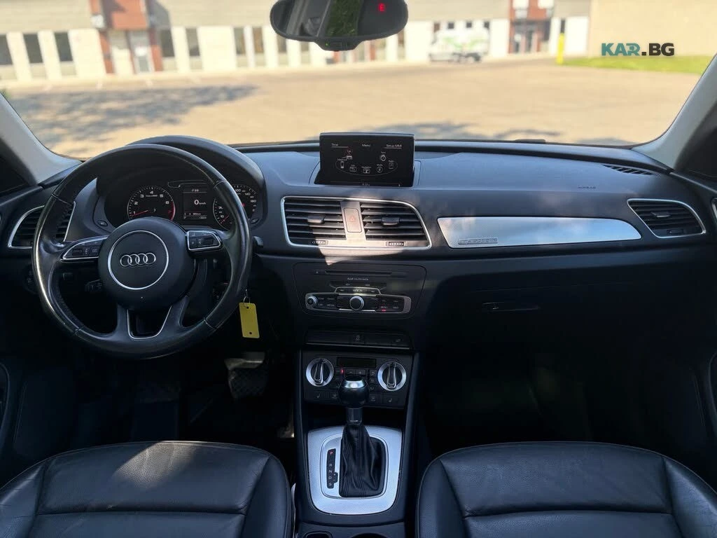 Audi Q3  PROGRESIV * KEYLESS * АвтоКредит * (ЦЕНА ДО БГ), снимка 10 - Автомобили и джипове - 54897064