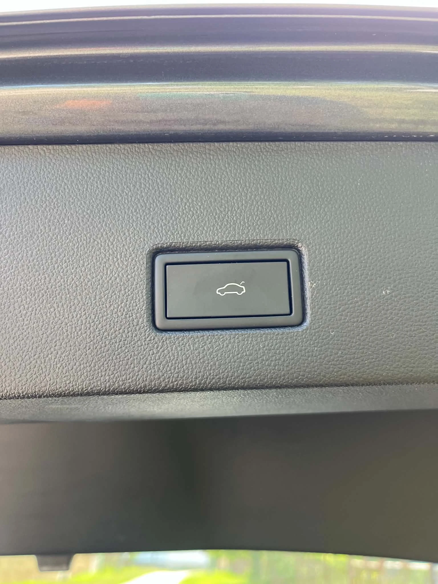 VW T-Roc, снимка 8 - Автомобили и джипове - 54903979