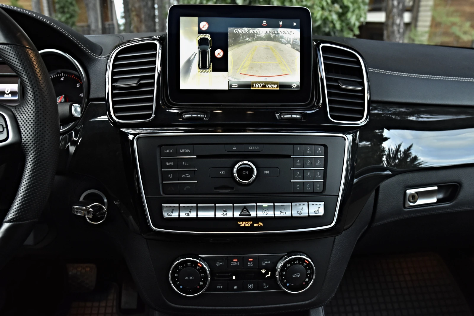 Mercedes-Benz GLS 350 GLS 350 AMG-OPTIC* 4 Matic* 360 KAMERA* NAVI* PANO, снимка 12 - Автомобили и джипове - 55195311